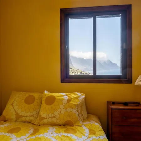 Casa Amarilla De Playa Benijo Almaciga