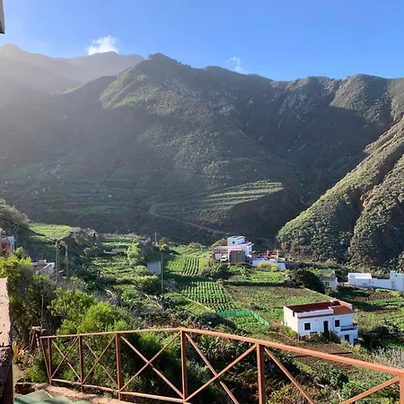 Casa Amarilla De Playa Benijo * Almaciga