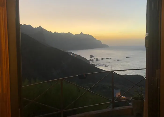 Casa Amarilla De Playa Benijo Almaciga
