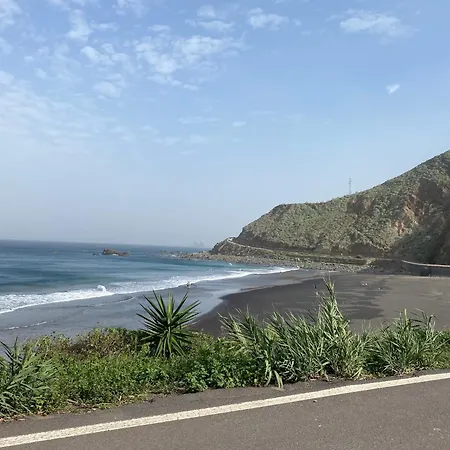 Casa Amarilla De Playa Benijo 펜션